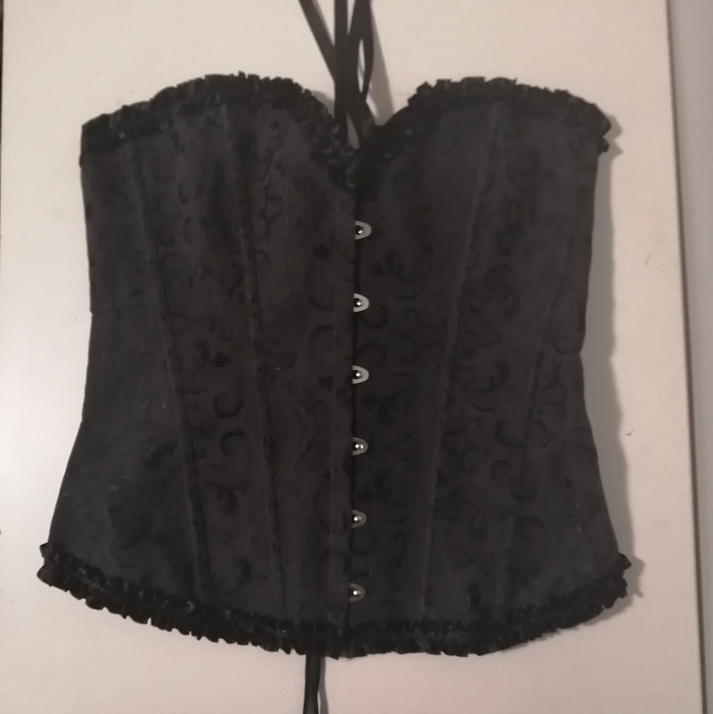 Corset - Picture 2 of 2